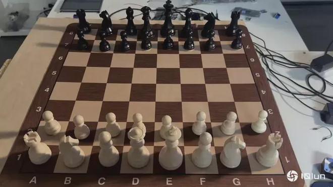 彩神vllRaspberry Pi打造AI棋局新體驗 自動化西洋棋盤
